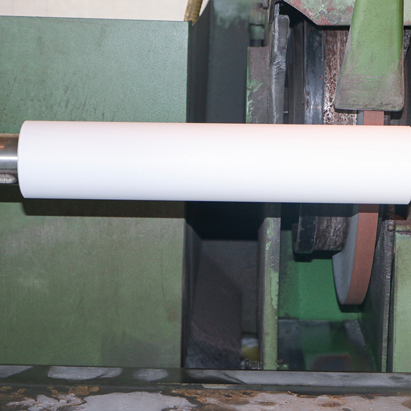 Poros keramik yang disesuaikan (aluminium oksida)