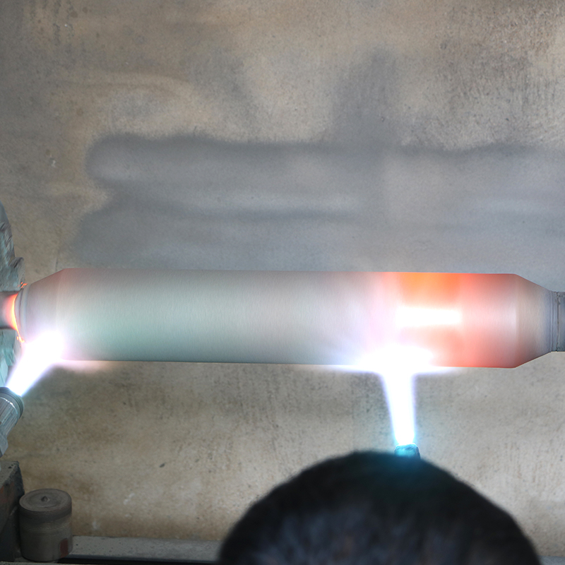 Roller pengelasan semprot yang disesuaikan